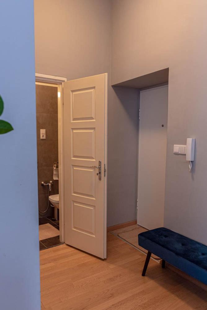 Maria Topfive With Free Private Parking Apartment Budapest Exterior photo